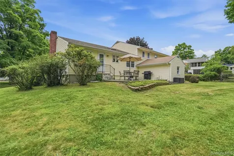 10 Sharon Court Cornwall On Hudson NY 12520