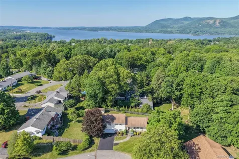10 Sharon Court Cornwall On Hudson NY 12520