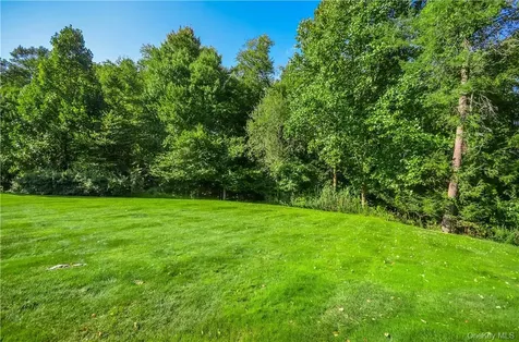 6 Hunting Trail Armonk NY 10504