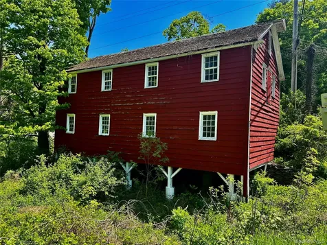 73 North Creek Road Staatsburg NY 12580