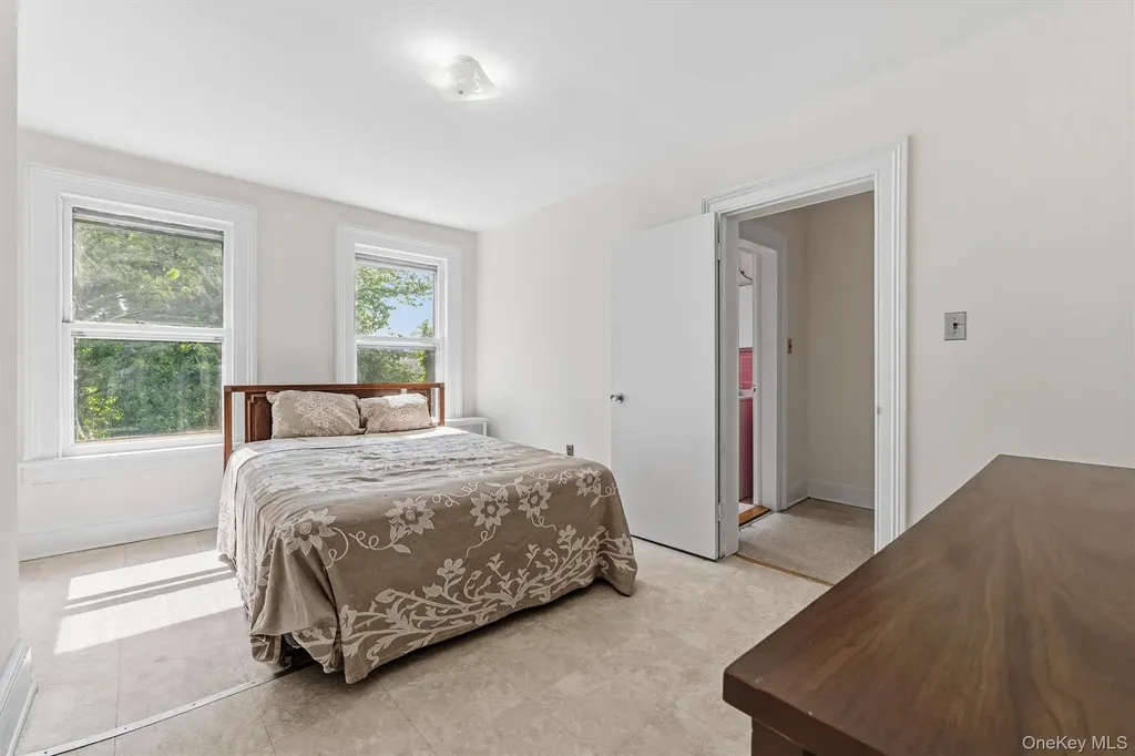 4238 Vireo Avenue Bronx NY 10470