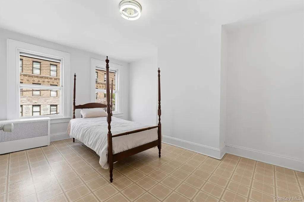 4238 Vireo Avenue Bronx NY 10470