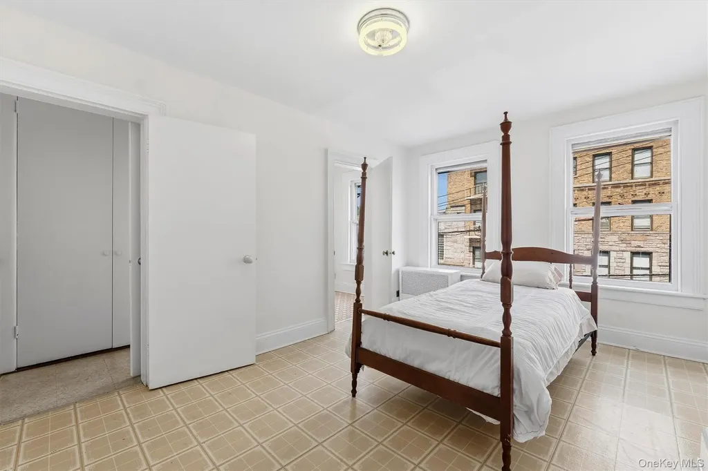 4238 Vireo Avenue Bronx NY 10470