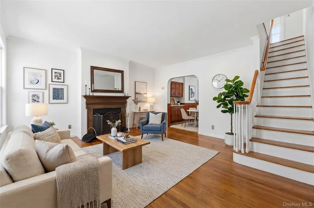 4238 Vireo Avenue Bronx NY 10470