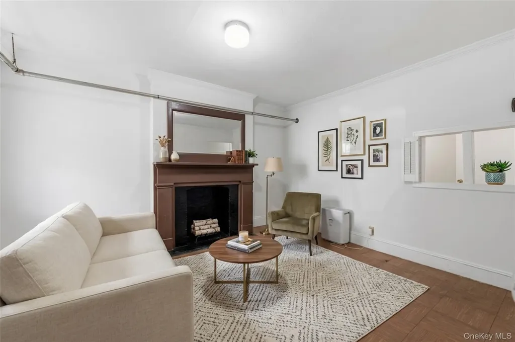 4238 Vireo Avenue Bronx NY 10470