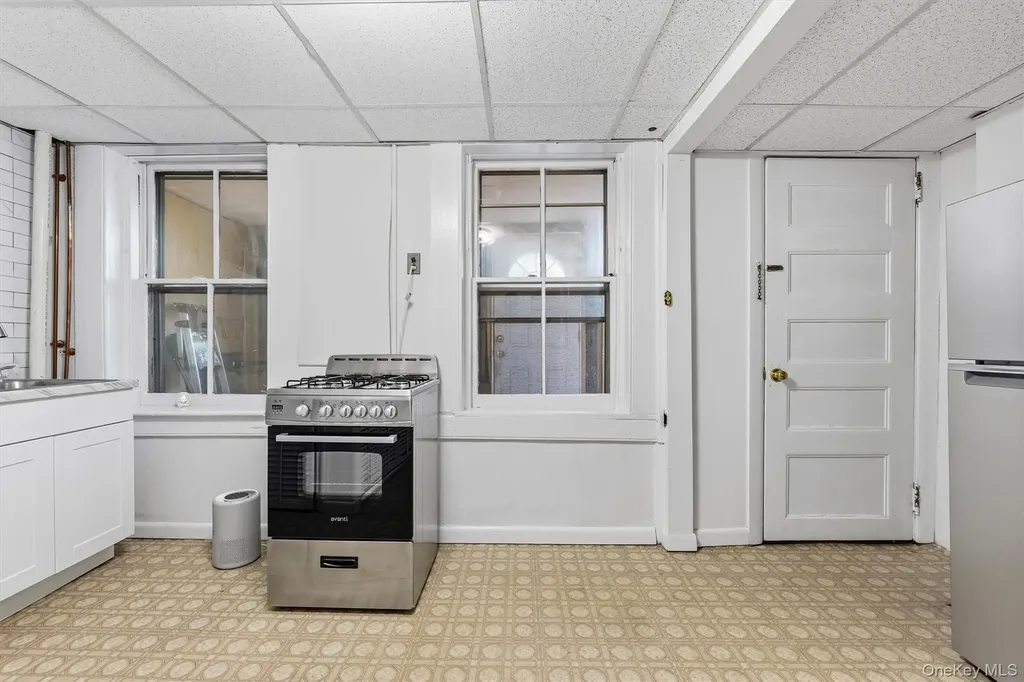 4238 Vireo Avenue Bronx NY 10470