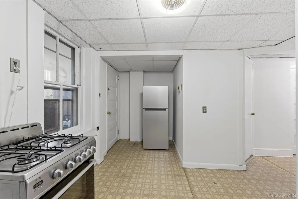 4238 Vireo Avenue Bronx NY 10470