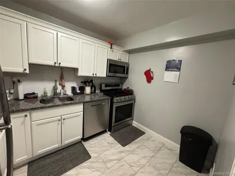 370 Westchester Avenue Port Chester NY 10573