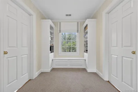 1862 Muttontown Road Syosset NY 11791
