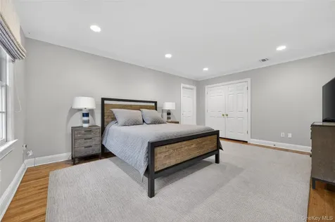 1862 Muttontown Road Syosset NY 11791