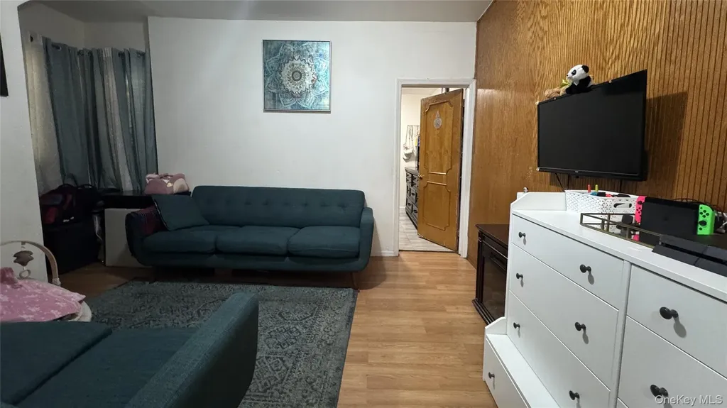 8A Brighton 10th Court Brooklyn NY 11223