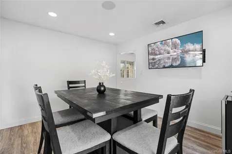 63 Orchard Street Manorville NY 11949