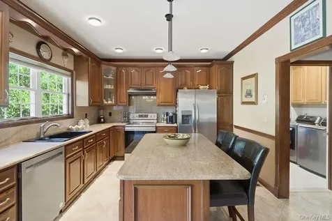 15 Boxwood Lane Farmingdale NY 11735