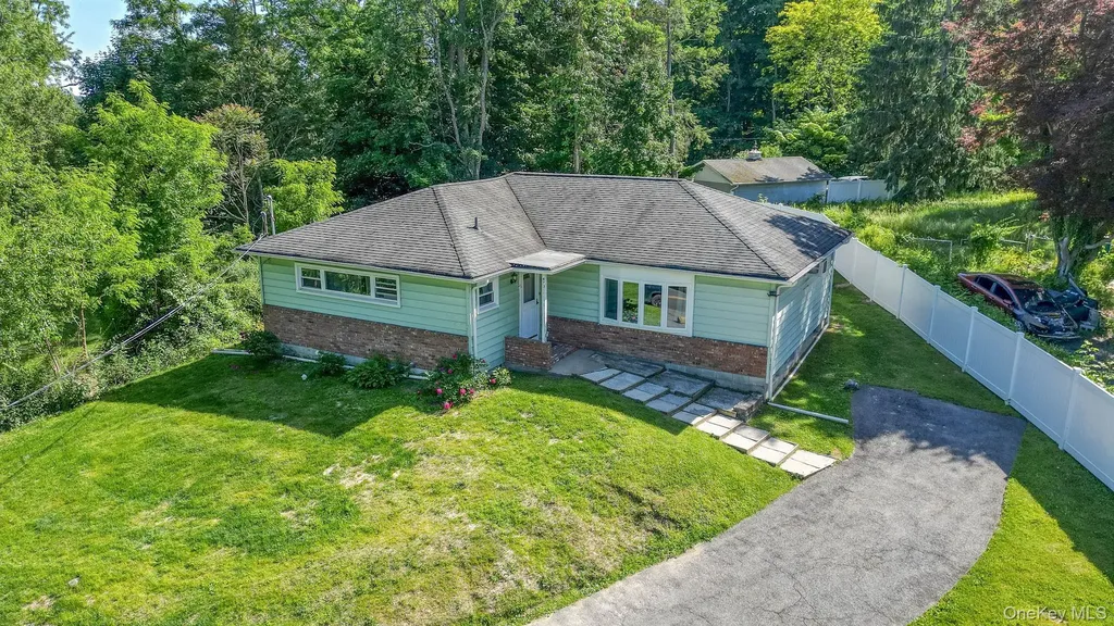 473 Doansburg Road Patterson NY 12563