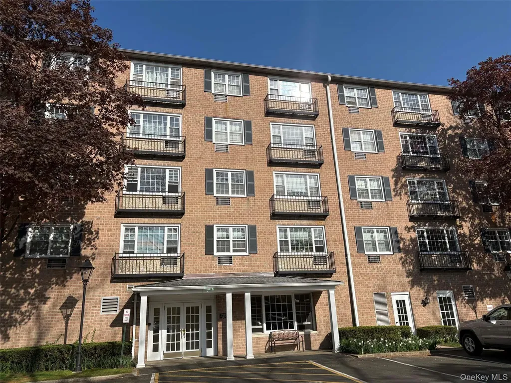 2 Consulate Drive Tuckahoe NY 10707