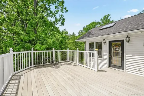 27 Van Tassel Court Highland Mills NY 10930