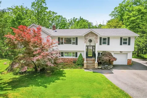 27 Van Tassel Court Highland Mills NY 10930