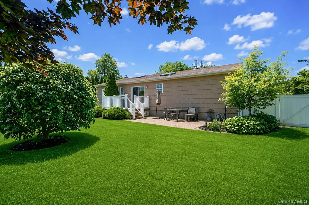 100 Donna Drive Baiting Hollow NY 11933