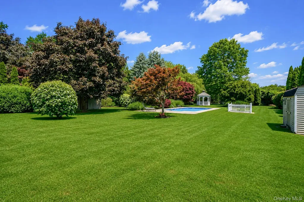 100 Donna Drive Baiting Hollow NY 11933