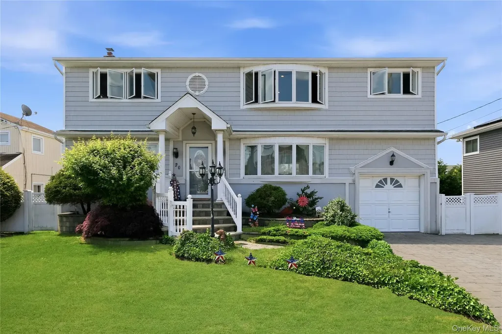 20 Elm Street Massapequa NY 11758
