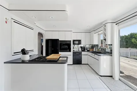 20 Elm Street Massapequa NY 11758