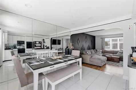20 Elm Street Massapequa NY 11758