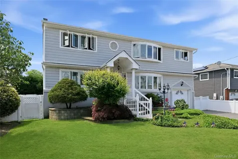 20 Elm Street Massapequa NY 11758