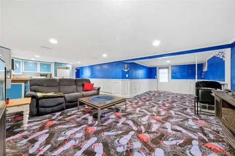20 Elm Street Massapequa NY 11758