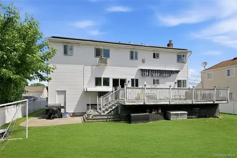 20 Elm Street Massapequa NY 11758