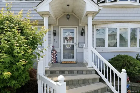 20 Elm Street Massapequa NY 11758