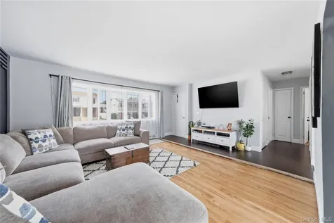 20 Elm Street Massapequa NY 11758