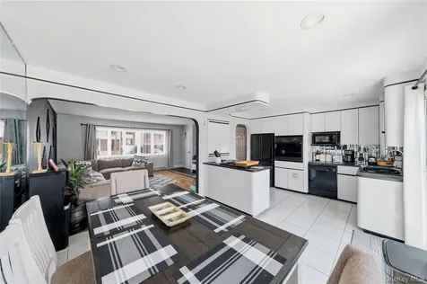 20 Elm Street Massapequa NY 11758