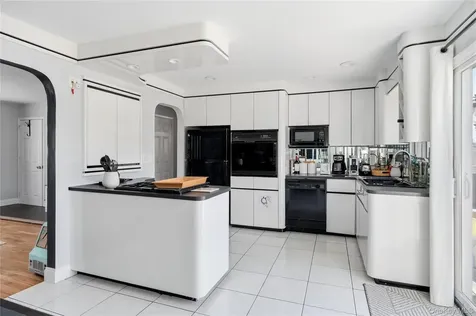 20 Elm Street Massapequa NY 11758