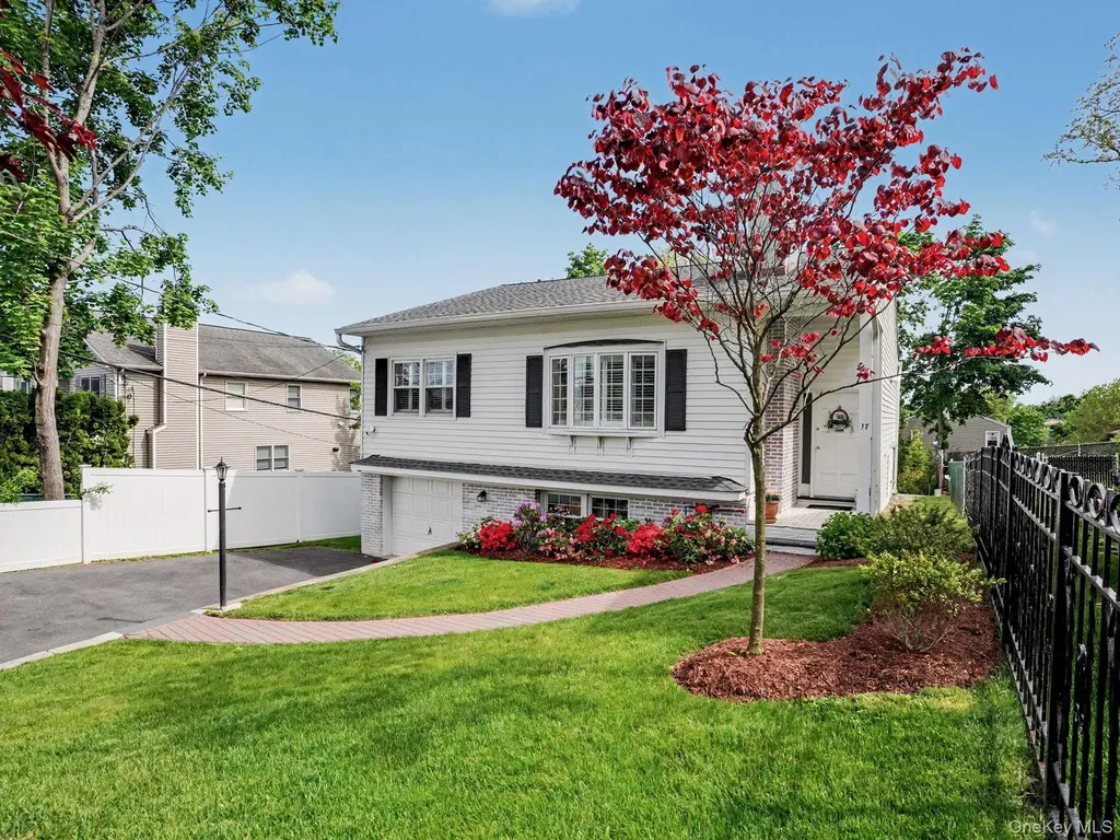 17 Gedney Way White Plains NY 10605