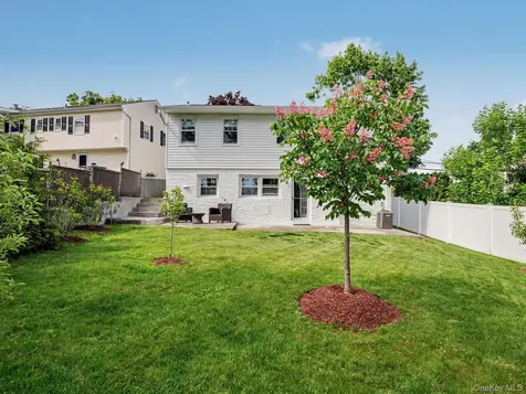 17 Gedney Way White Plains NY 10605