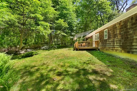 18 Nancys Lane Pound Ridge NY 10576