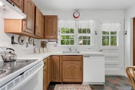 18 Nancys Lane Pound Ridge NY 10576