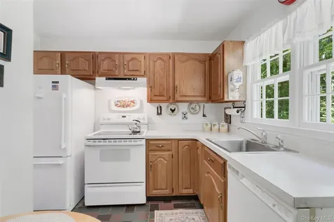 18 Nancys Lane Pound Ridge NY 10576