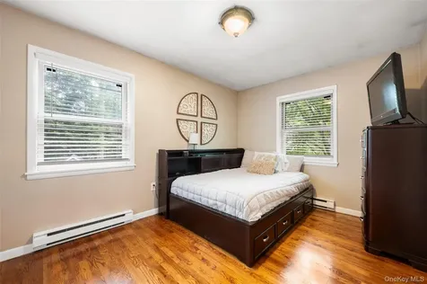 27 Silleck Boulevard Putnam Valley NY 10579