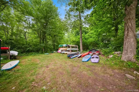 27 Silleck Boulevard Putnam Valley NY 10579