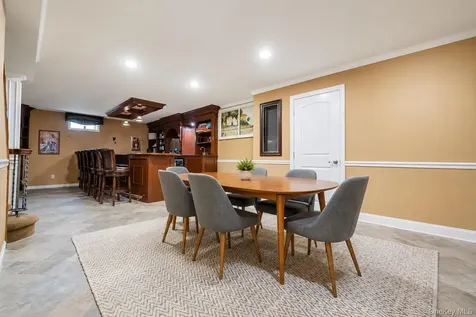 25 Yellow Top Lane Smithtown NY 11787