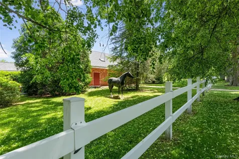 97 Pound Hollow Road Old Brookville NY 11545