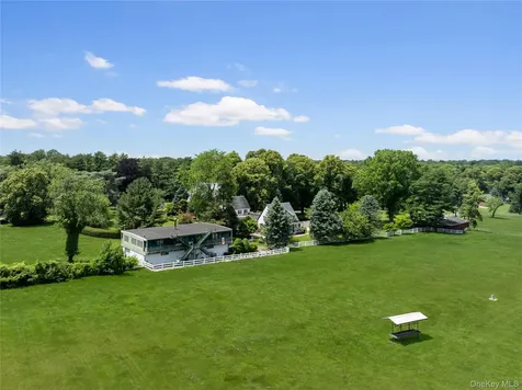 97 Pound Hollow Road Old Brookville NY 11545