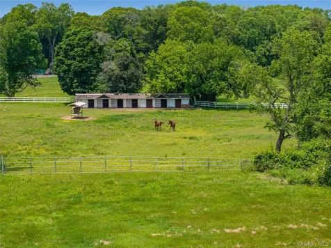 97 Pound Hollow Road Old Brookville NY 11545