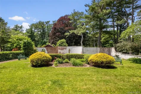 97 Pound Hollow Road Old Brookville NY 11545