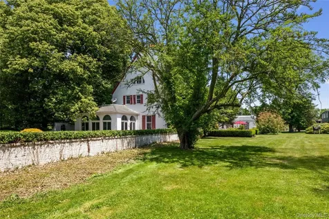 97 Pound Hollow Road Old Brookville NY 11545