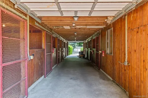 97 Pound Hollow Road Old Brookville NY 11545