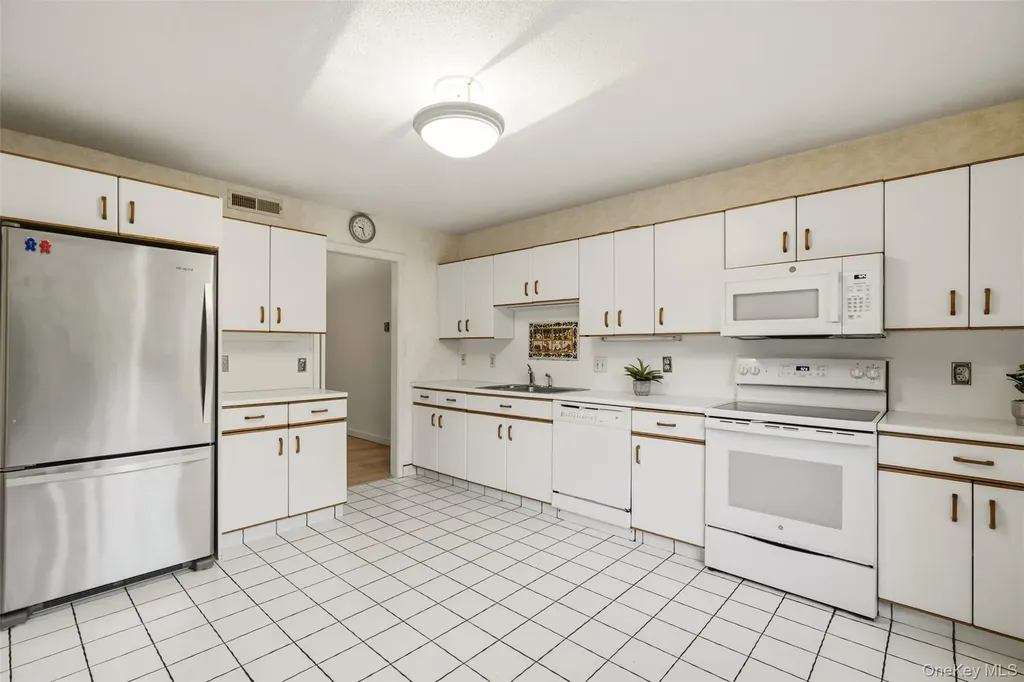 606 Heritage Hills Drive Somers NY 10589