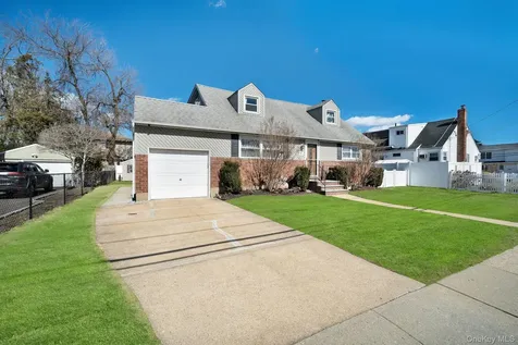 54 Cypress Avenue Bethpage NY 11714