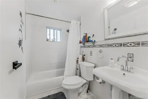 82 Riverdale Avenue White Plains NY 10607